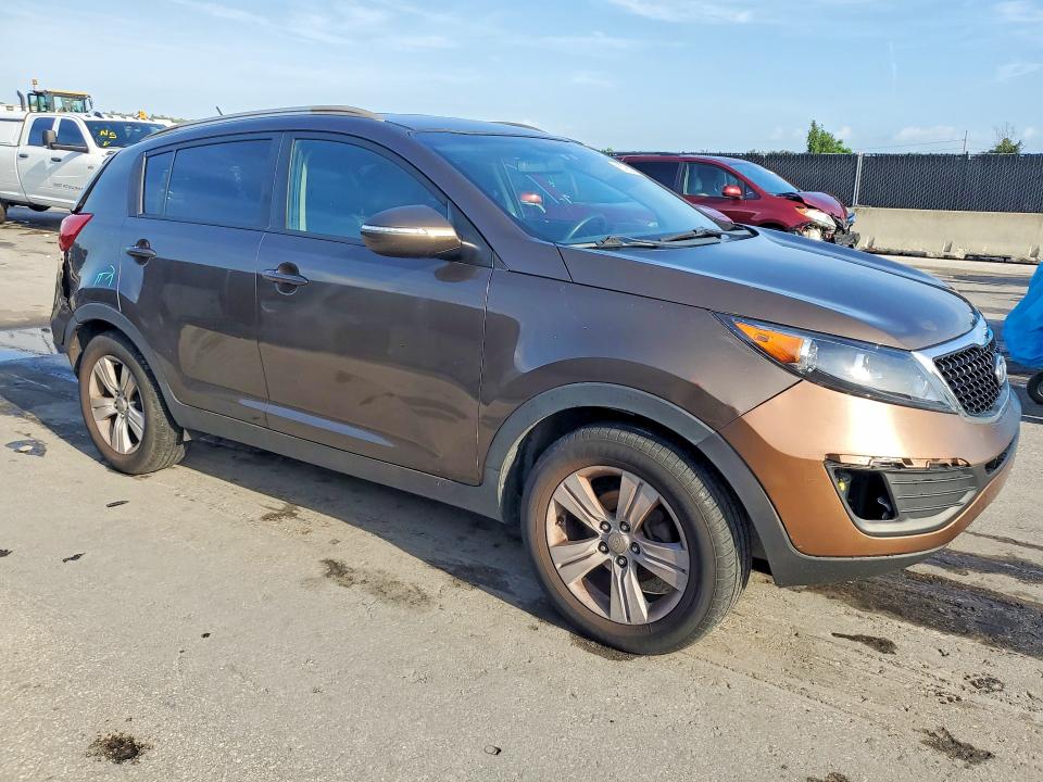 Photo 4 from auction – 2011 KIA SPORTAGE with VIN KNDPB3A25B7031863
