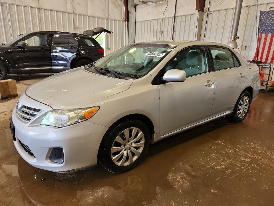 TOYOTA COROLLA 2013 with VIN 2T1BU4EE3DC064912 - Photo from auction