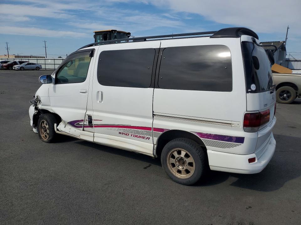 Photo 2 from auction – 1997 TOYOTA HIACE with VIN RCH470005818