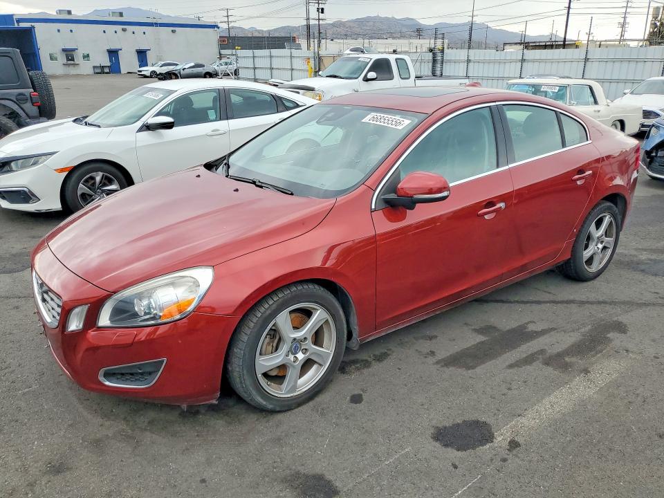 2013 VOLVO S60 - Търг №66855556