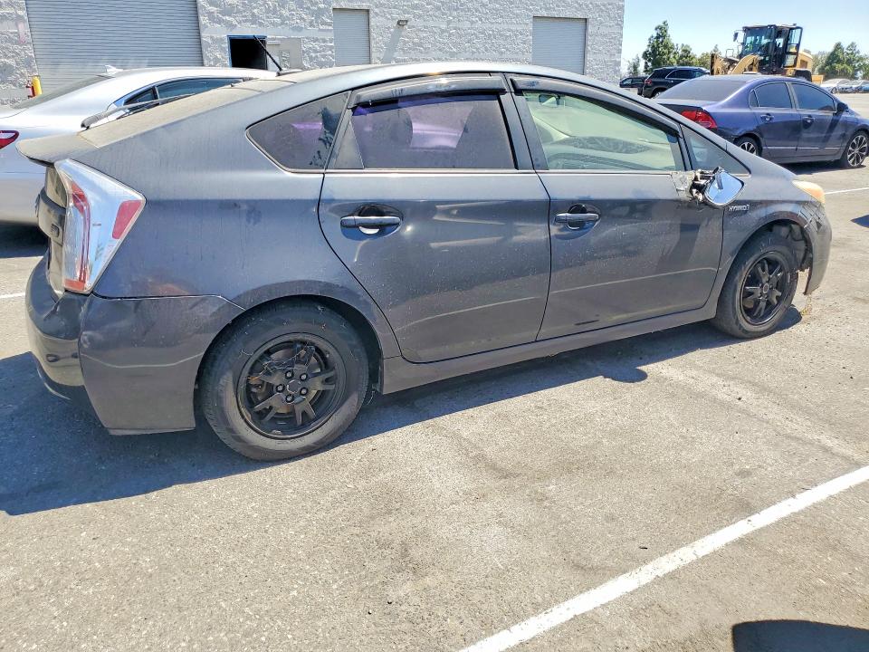 Photo 3 from auction – 2012 TOYOTA PRIUS with VIN JTDKN3DU1C1511823