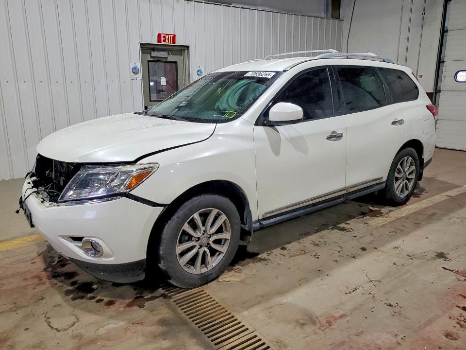 NISSAN PATHFINDER 2016 with VIN 5N1AR2MM1GC607404 - Photo from auction