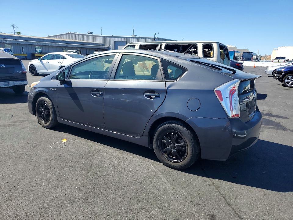 Foto 2 de la subasta – 2013 TOYOTA PRIUS con VIN JTDKN3DU0D5589858