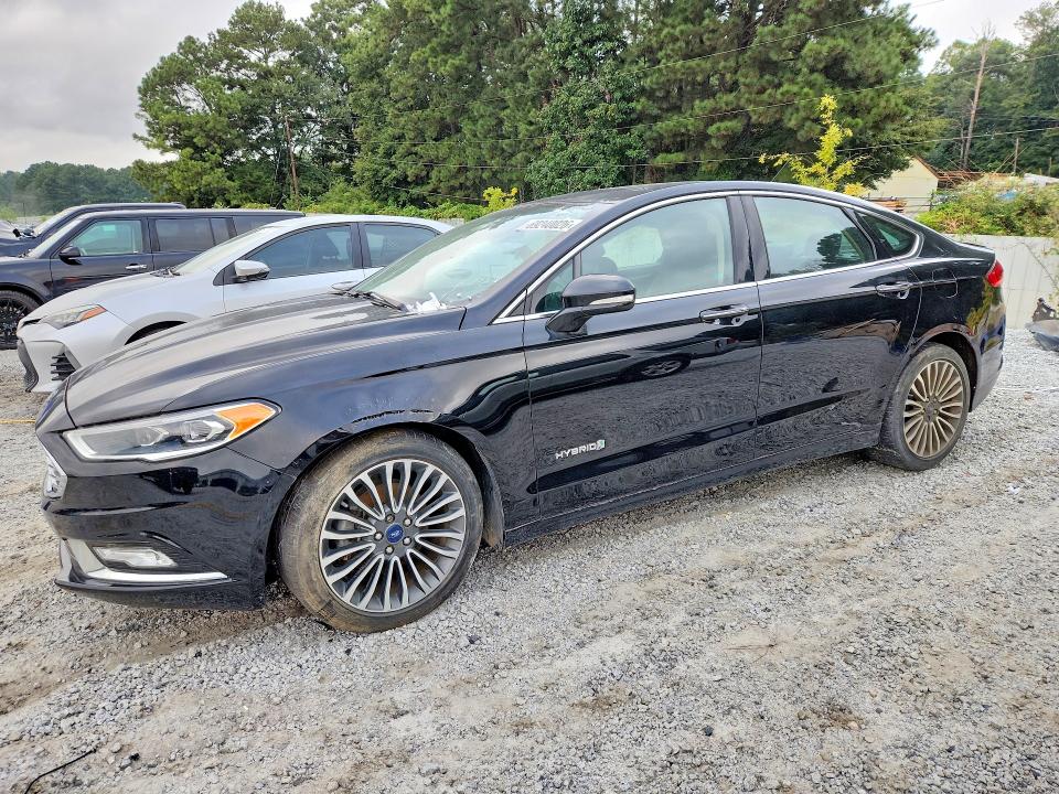 FORD FUSION 2018 with VIN 3FA6P0RU8JR124388 - Photo from auction