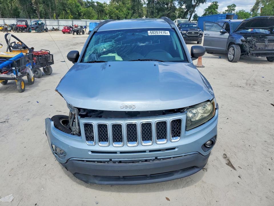 Foto 5 de la subasta – 2013 JEEP COMPASS con VIN 1C4NJCEB5DD141059