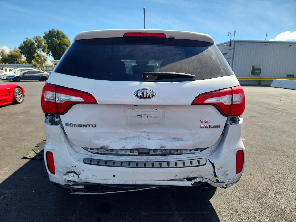 Photo 6 from auction – 2014 KIA SORENTO with VIN 5XYKW4A75EG436032