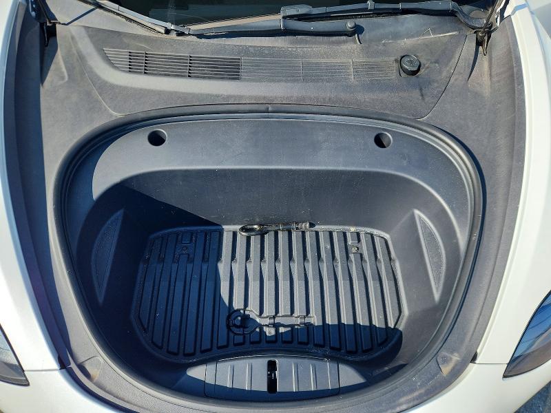 Foto 11 de la subasta – 2023 TESLA MODEL 3 con VIN 5YJ3E1EA9PF428893
