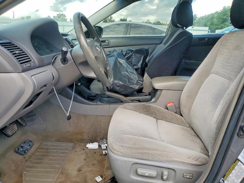Photo 7 from auction – 2004 TOYOTA CAMRY with VIN 4T1BE32K24U806314