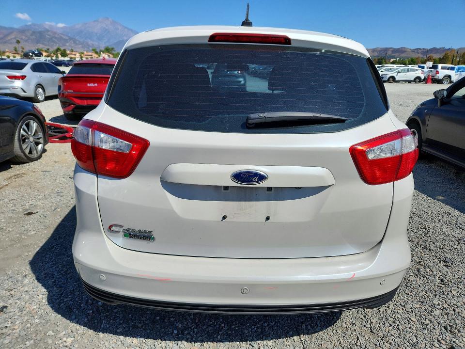 Photo 6 from auction – 2016 FORD C-MAX with VIN 1FADP5CU1GL115570