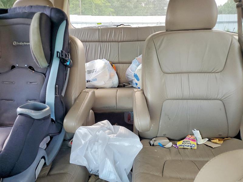 Photo 10 from auction – 2004 HONDA ODYSSEY with VIN 5FNRL18964B110355