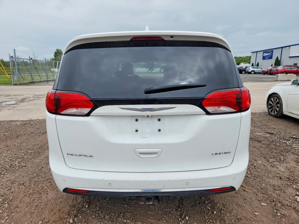 Photo 6 from auction – 2017 CHRYSLER PACIFICA with VIN 2C4RC1GGXHR836018
