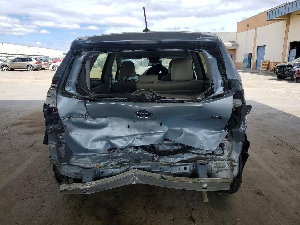 Photo 6 from auction – 2015 TOYOTA PRIUS V with VIN JTDZN3EU9FJ038903