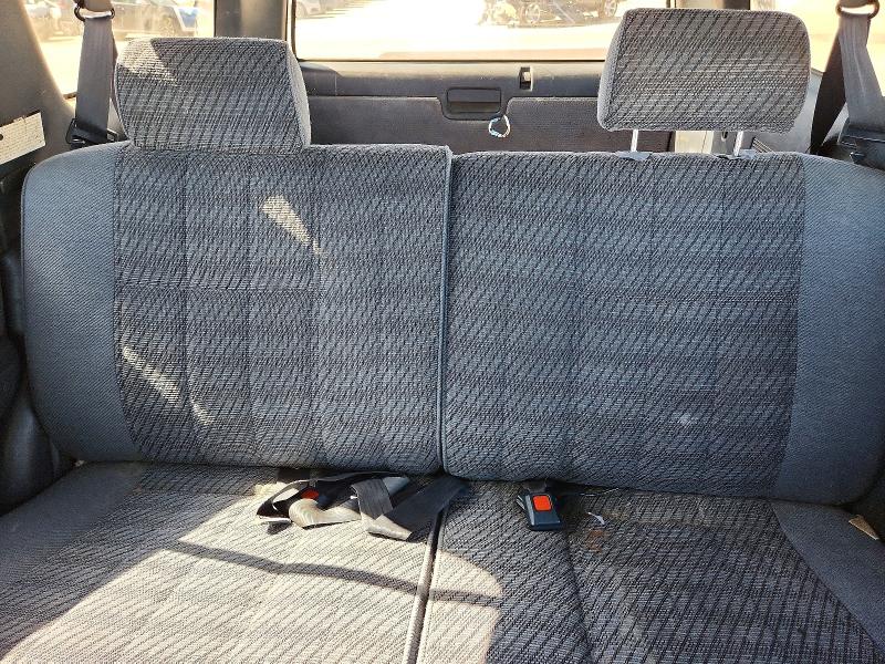 Photo 10 from auction – 1993 TOYOTA 4RUNNER with VIN JT3VN39W9P0113119