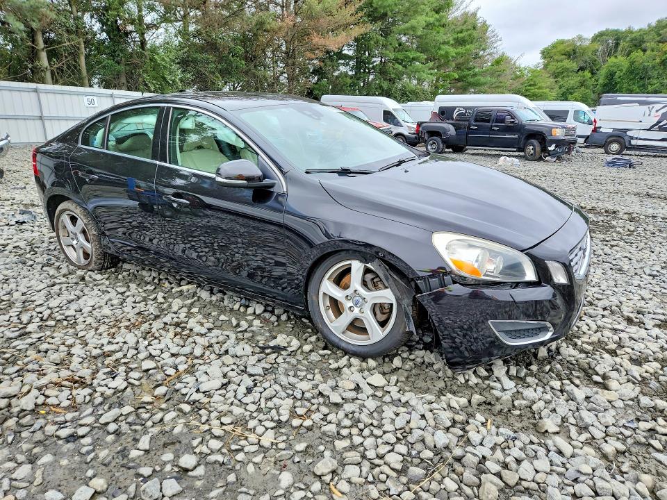 Photo 4 from auction – 2012 VOLVO S60 with VIN YV1622FS7C2044704