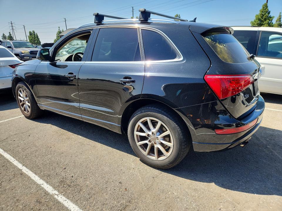 Zdjęcie 2 z aukcji – 2012 AUDI Q5 z VIN WA1LFAFPXCA050998