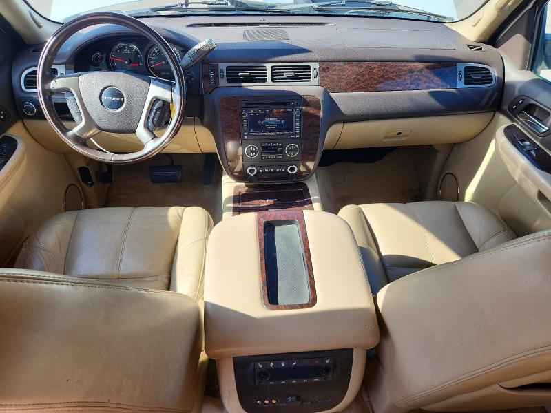 Фото 8 с аукциона – 2008 GMC YUKON с VIN 1GKFK63848J132875