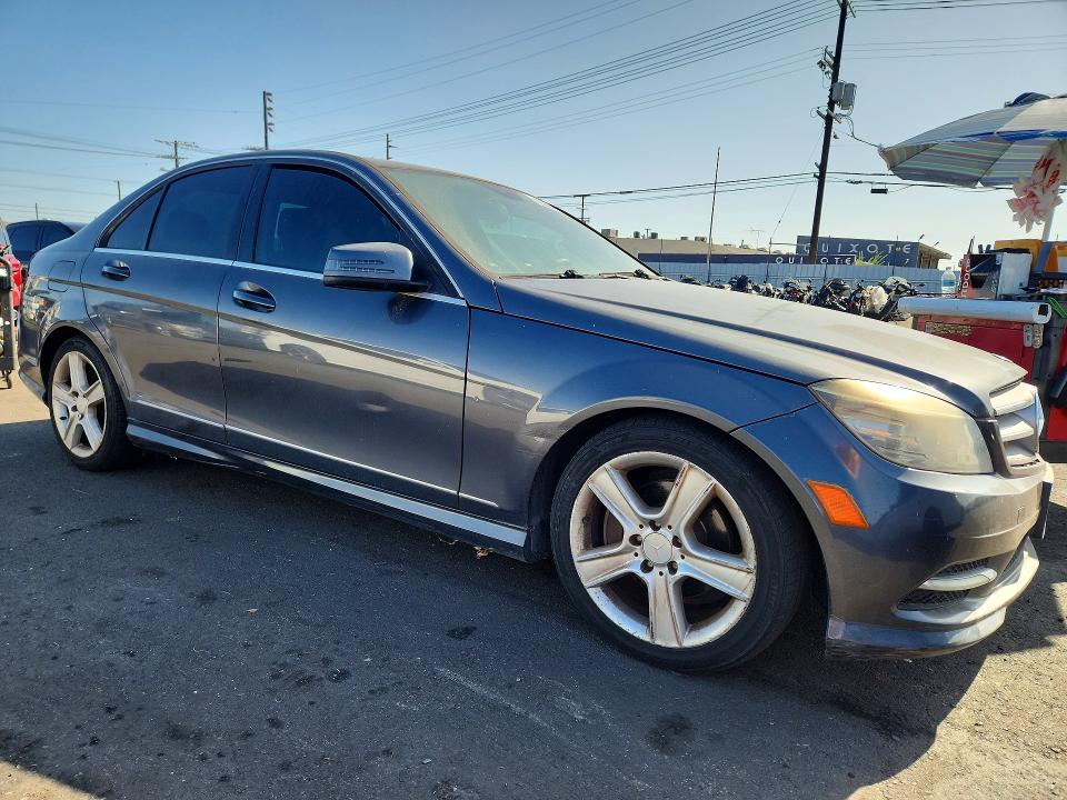 Photo 4 from auction – 2011 MERCEDES-BENZ C with VIN WDDGF5EB0BF628344