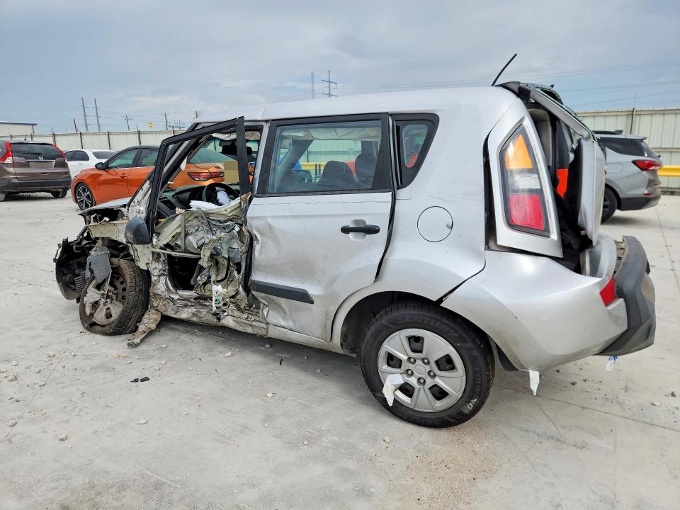 Photo 2 from auction – 2011 KIA SOUL with VIN KNDJT2A13B7303203