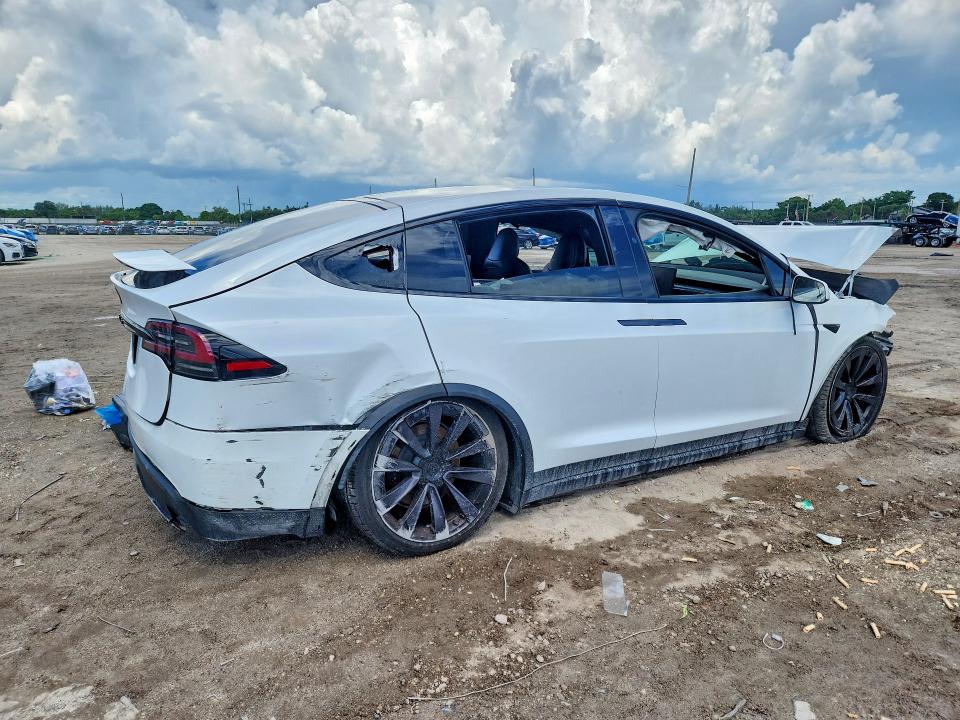 Zdjęcie 3 z aukcji – 2022 TESLA MODEL X z VIN 7SAXCDE57NF364445