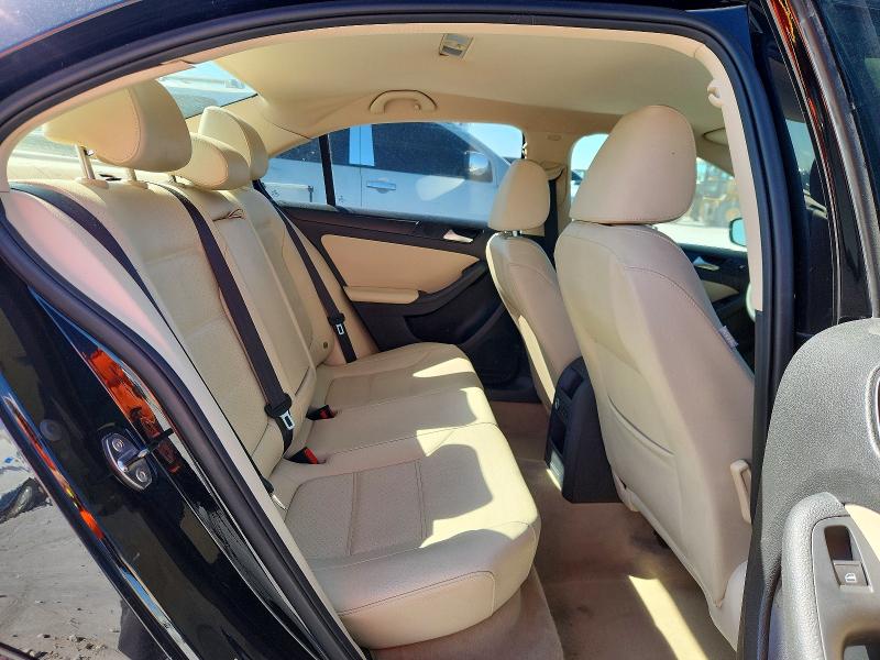 Photo 10 from auction – 2014 VOLKSWAGEN JETTA with VIN 3VWD07AJ8EM411438