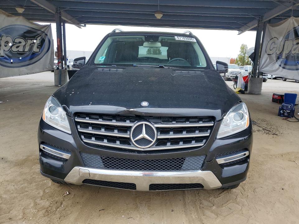 Photo 5 from auction – 2015 MERCEDES-BENZ ML with VIN 4JGDA5JB4FA607481
