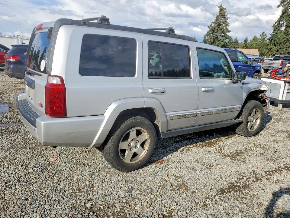 Photo 3 from auction – 2010 JEEP COMMANDER with VIN 1J4RG4GK3AC101559