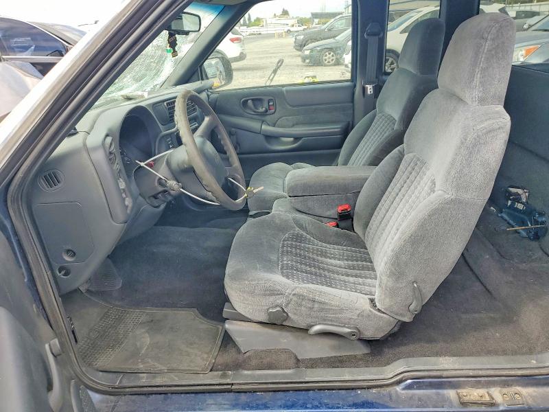 Photo 7 from auction – 2001 CHEVROLET S 10 with VIN 1GCCS19W818103335