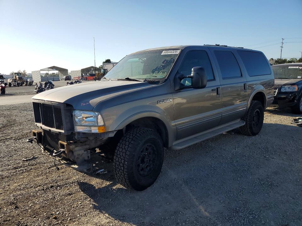 2002 FORD EXCURSION - Търг №68644326