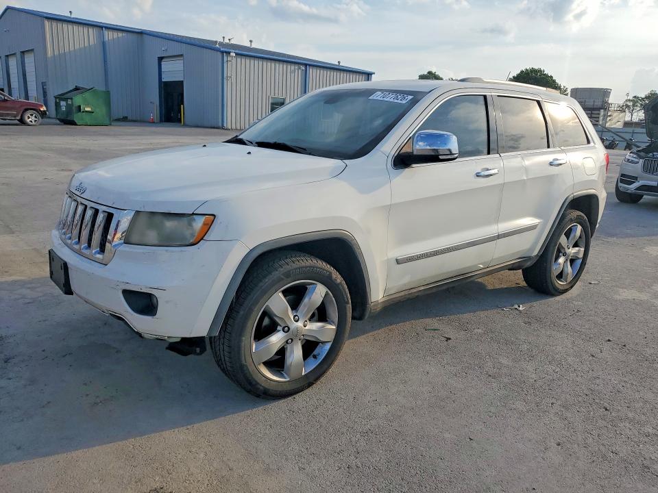 JEEP GRAND CHEROKEE 2012 with VIN 1C4RJECG2CC194611 - Photo from auction