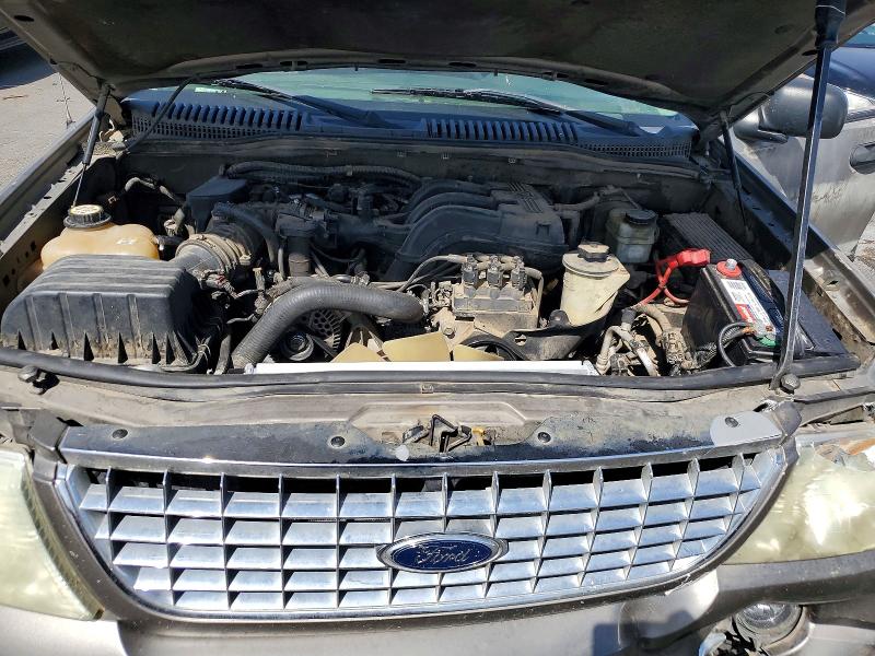 Photo 12 from auction – 2005 FORD EXPLORER with VIN 1FMZU73E55ZA18052