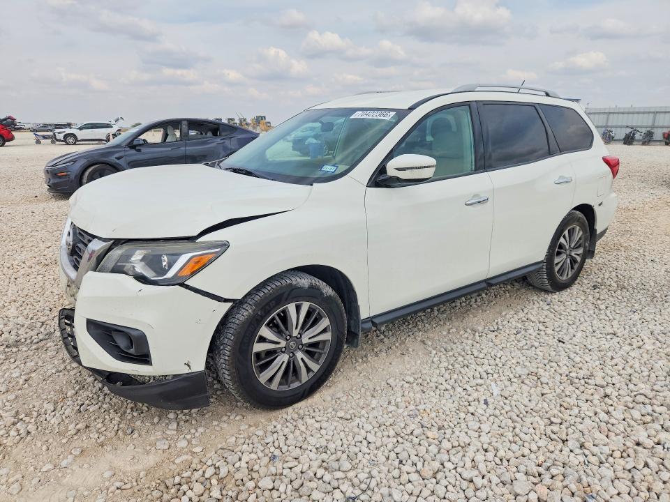 NISSAN PATHFINDER 2017 مع رقم تعريف المركبة 5N1DR2MN4HC642719 - صورة من المزاد