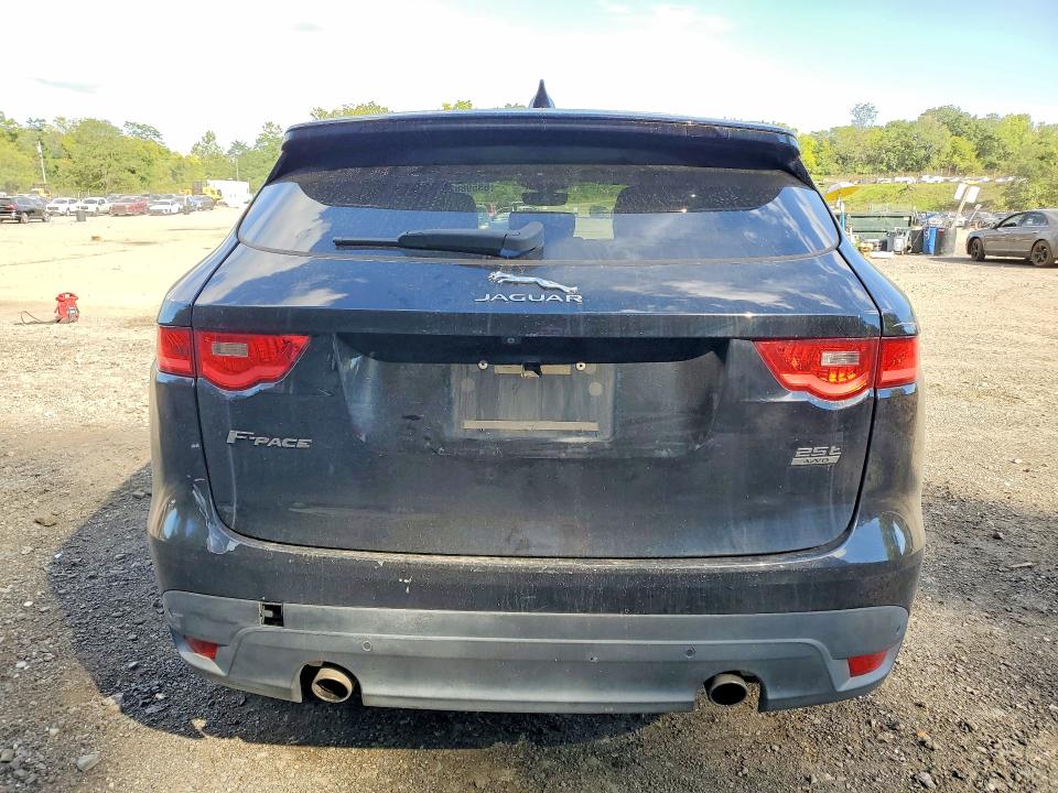 Photo 6 from auction – 2019 JAGUAR F-PACE with VIN SADCS2FX8KA605702