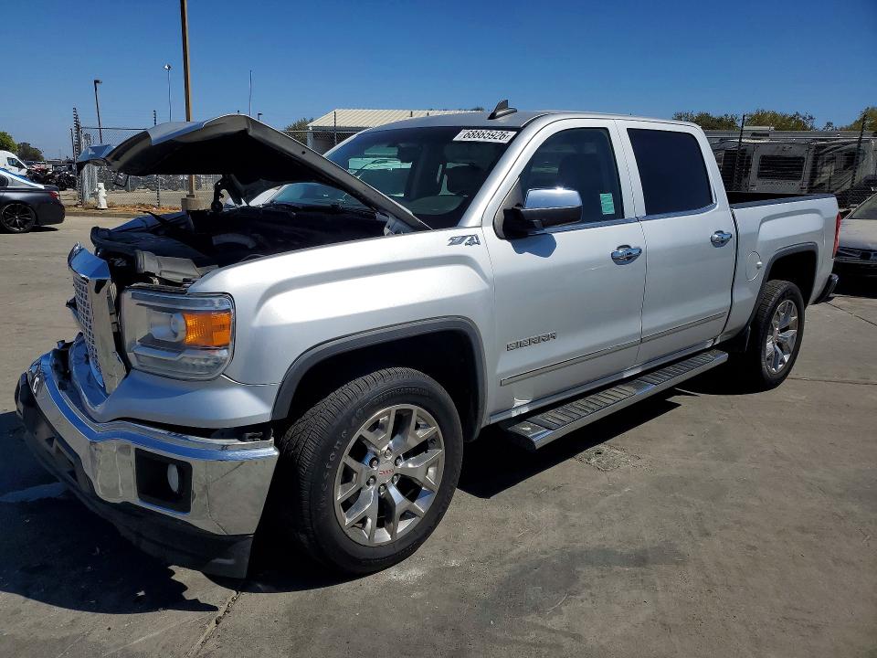 GMC SIERRA 2015 مع رقم تعريف المركبة 3GTU2VEC3FG337052 - صورة من المزاد