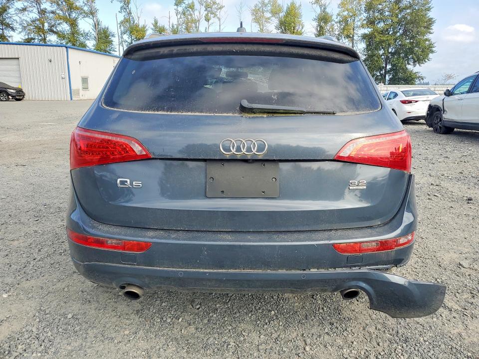 Photo 6 from auction – 2010 AUDI Q5 with VIN WA1LKAFP2AA024436