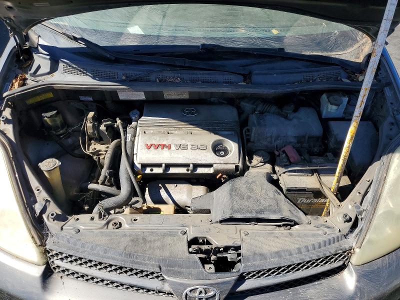 Photo 12 from auction – 2004 TOYOTA SIENNA with VIN 5TDZA23C84S045650