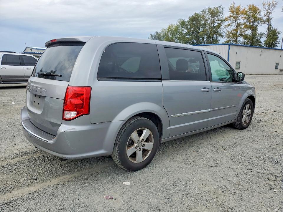 Photo 3 from auction – 2013 DODGE GRAND CARAVAN with VIN 2C4RDGBG2DR633075