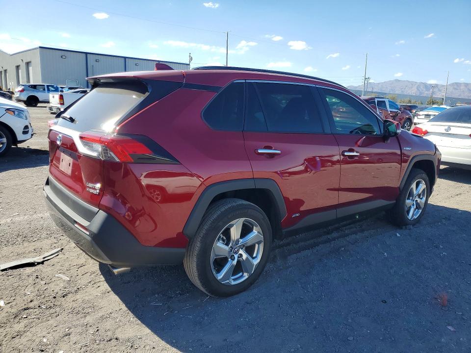 Photo 3 from auction – 2021 TOYOTA RAV4 with VIN 4T3D6RFV5MU027350