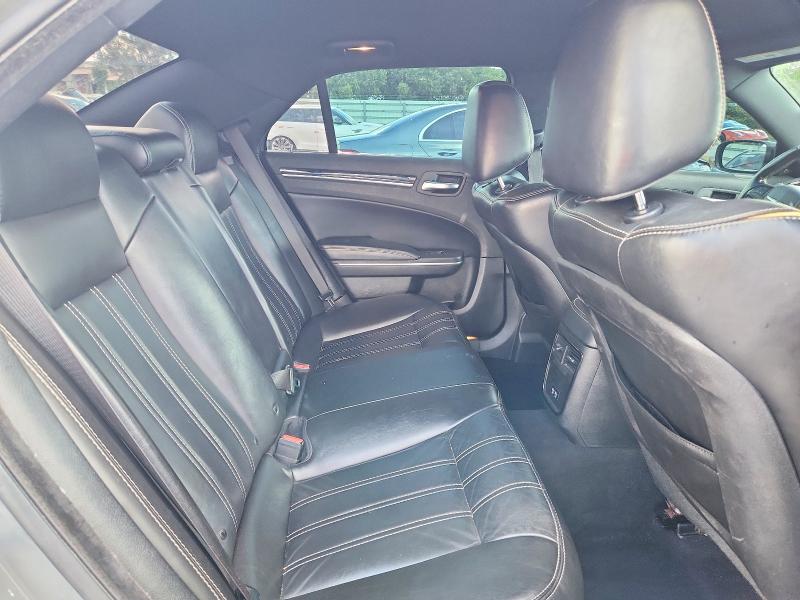 Photo 10 from auction – 2019 CHRYSLER 300 with VIN 2C3CCABG1KH589695