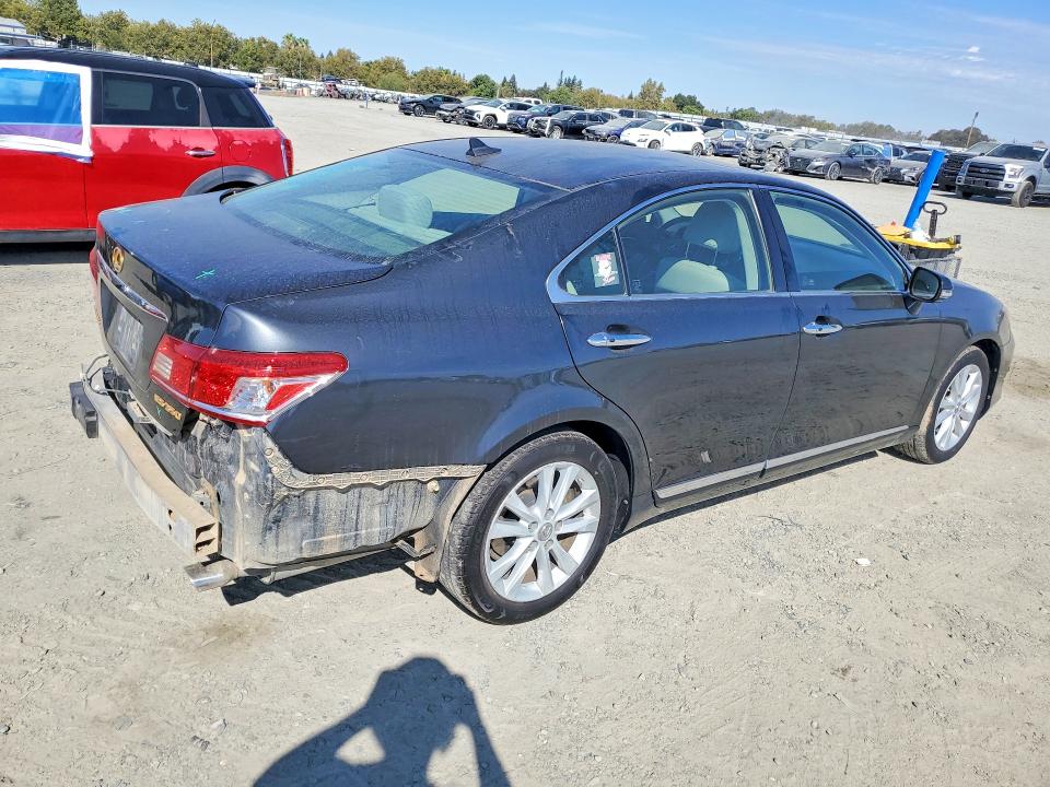 Photo 3 from auction – 2010 LEXUS ES with VIN JTHBK1EG6A2396079