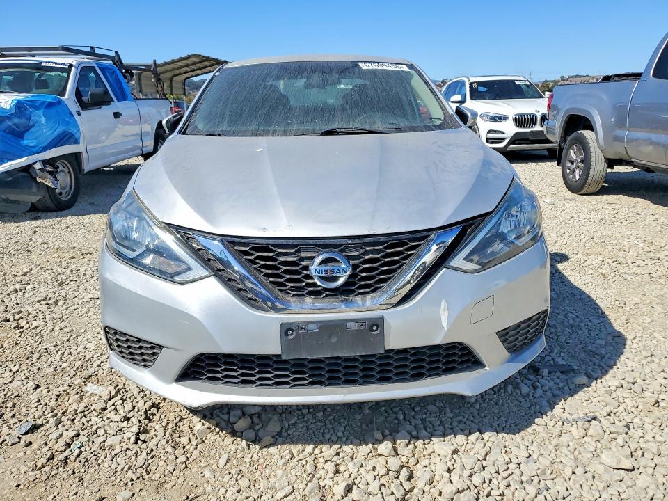 Снимка 5 от търг – 2017 NISSAN SENTRA с VIN 3N1AB7AP1HY304557