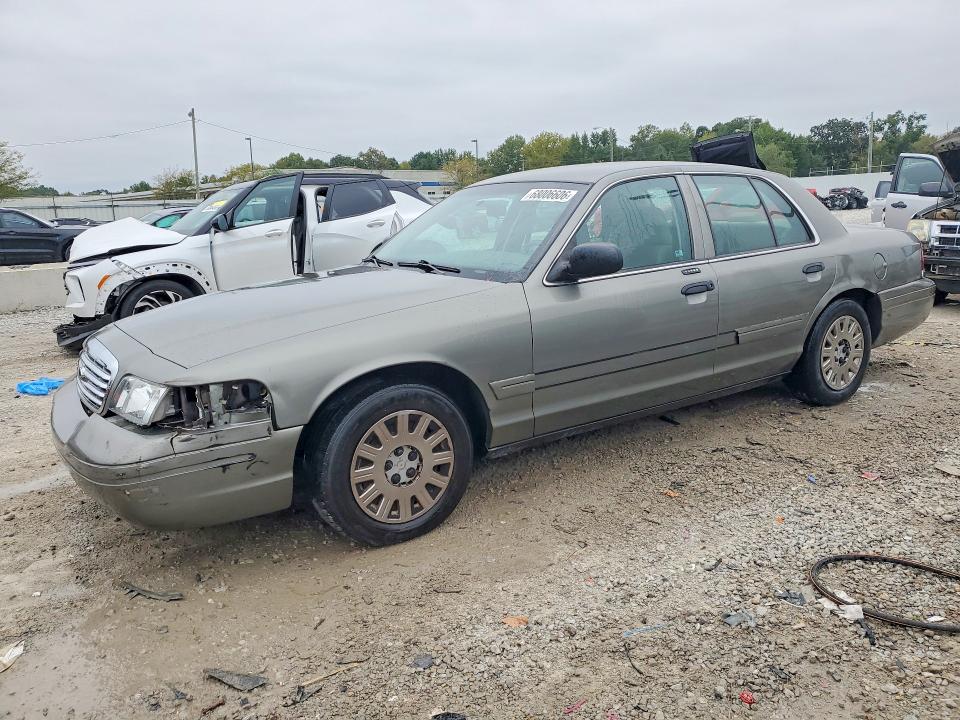 FORD CROWN VICTORIA 2004 с VIN 2FAFP73WX4X115720 - Снимка от търг