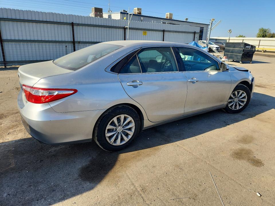 Photo 3 from auction – 2016 TOYOTA CAMRY with VIN 4T1BF1FK3GU536607