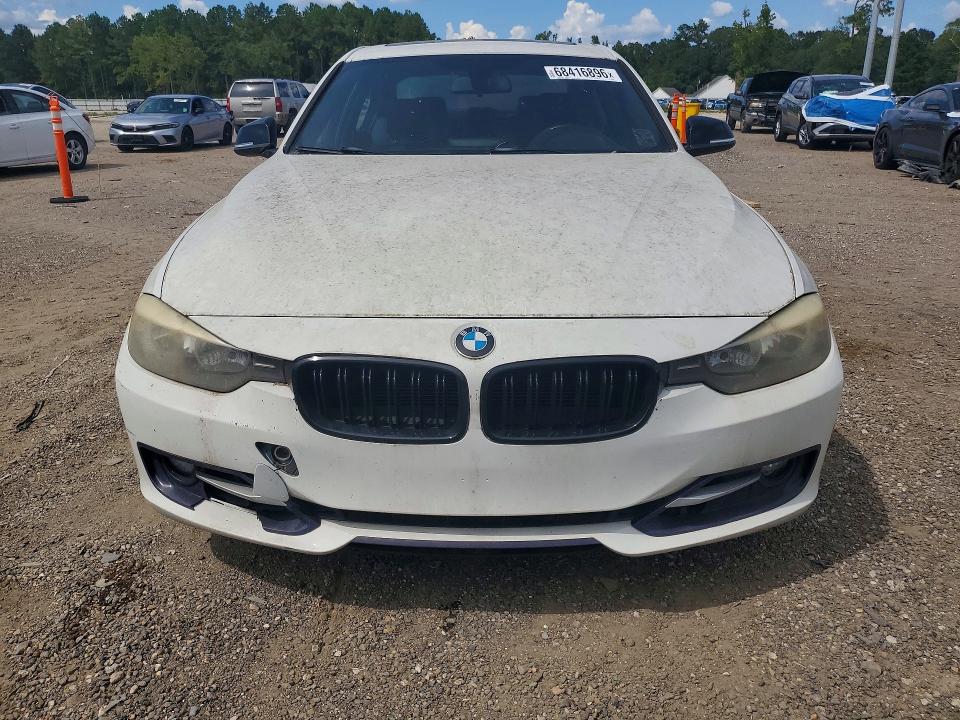 Photo 5 from auction – 2012 BMW 328 with VIN WBA3A5C5XCF342049