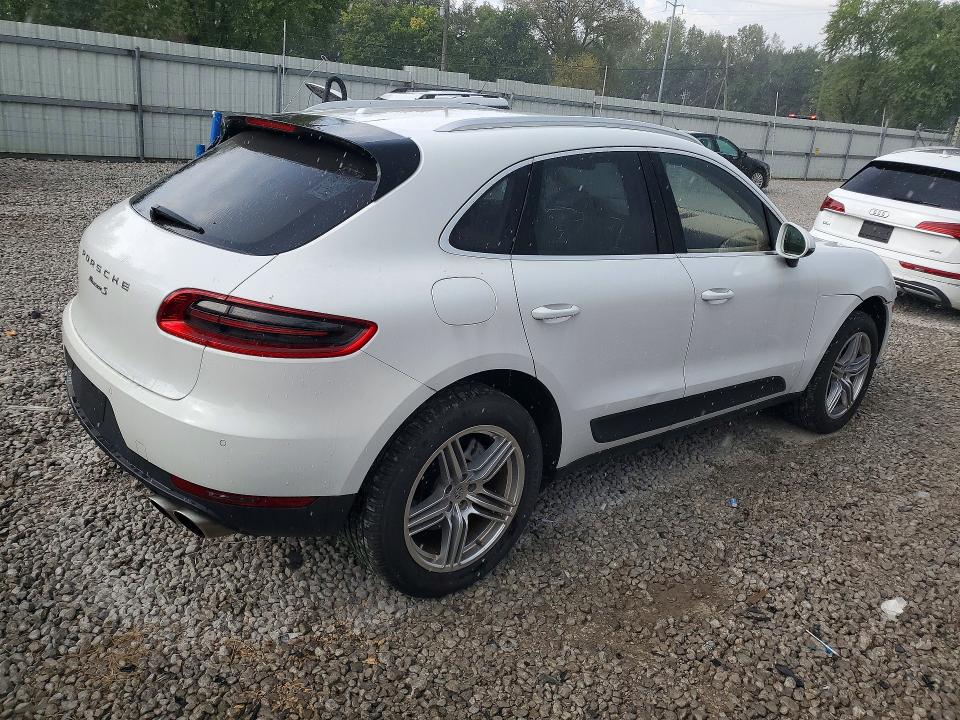 Фото 3 с аукциона – 2015 PORSCHE MACAN с VIN WP1AB2A55FLB50356