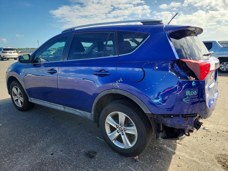 Снимка 2 от търг – 2015 TOYOTA RAV4 с VIN 2T3WFREV1FW201220