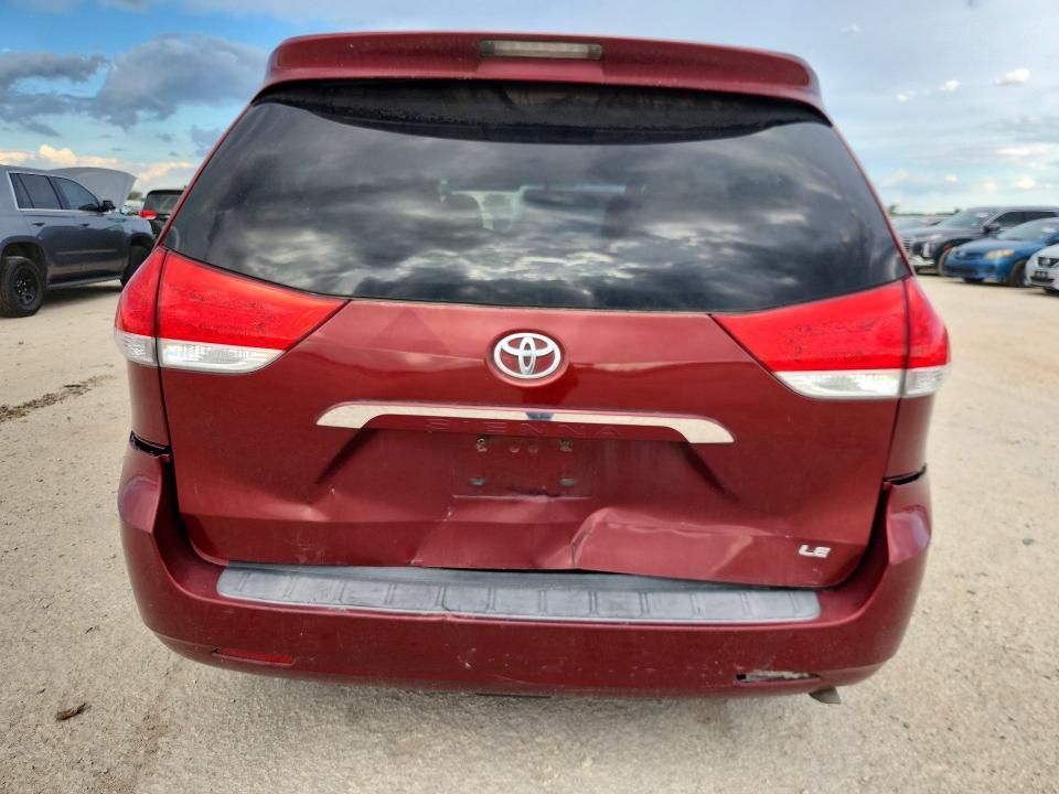 Photo 6 from auction – 2011 TOYOTA SIENNA with VIN 5TDKK3DC7BS120533