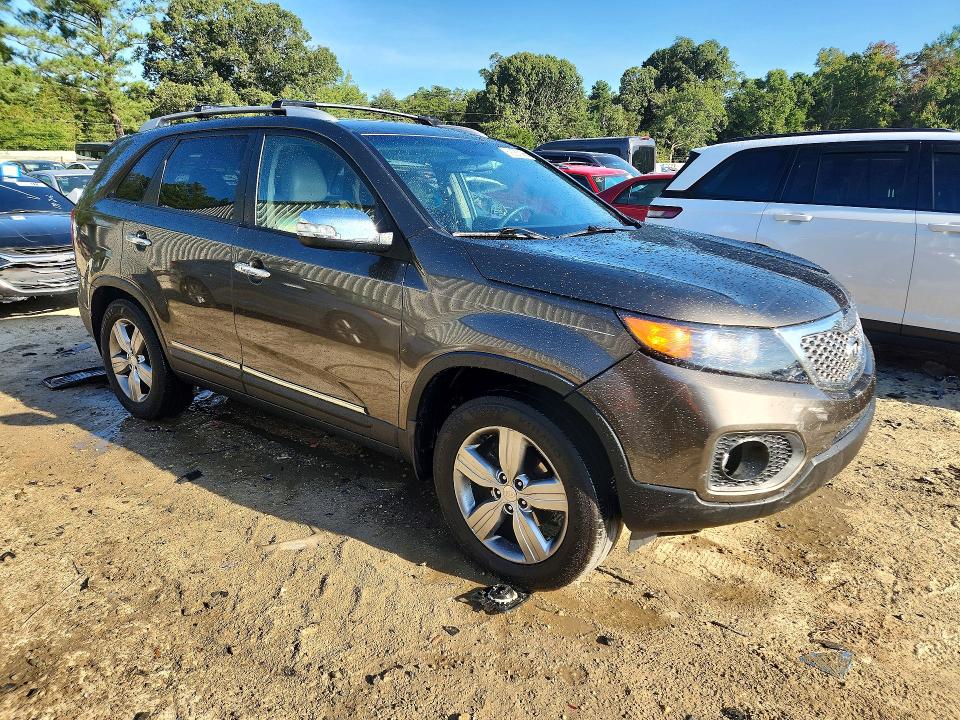 صورة رقم 4 من المزاد - 2013 KIA SORENTO مع VIN 5XYKU3A22DG396883