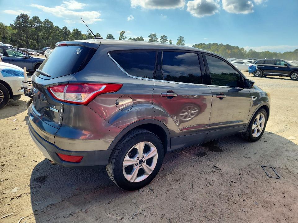 Photo 3 from auction – 2014 FORD ESCAPE with VIN 1FMCU0G91EUB11142