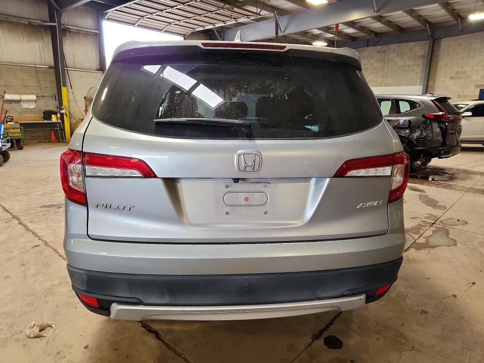 Zdjęcie 6 z aukcji – 2020 HONDA PILOT z VIN 5FNYF6H50LB069376