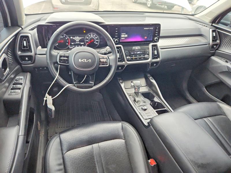 Zdjęcie 8 z aukcji – 2023 KIA SORENTO z VIN 5XYRL4LC9PG242009